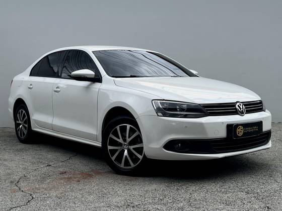 VOLKSWAGEN JETTA 2.0 COMFORTLINE FLEX 4P TIPTRONIC